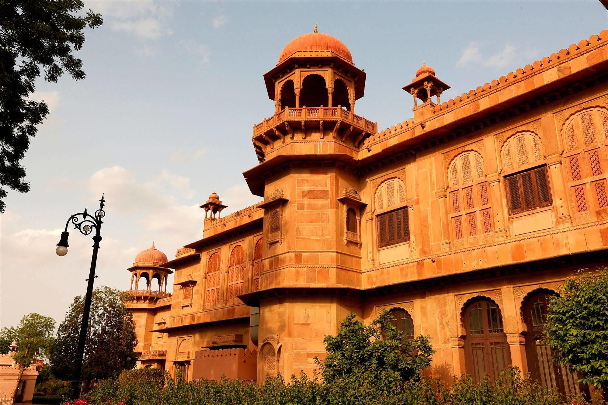 The Lallgarh Palace A Heritage Hotel Bikaner Exterior photo